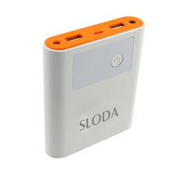 神龍達(dá)移動電源 10400mAh雙USB輸出，為iPhone、iPad、HTC、三星設(shè)備提供持久動力